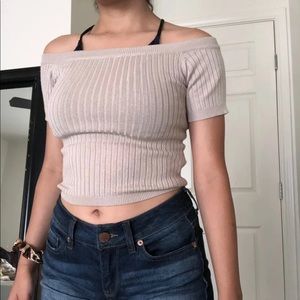 ✨ Forever 21 off the shoulder ✨